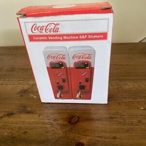 Ceramic COCA-COLA Vending Machine Salt & Pepper Shakers New In Box